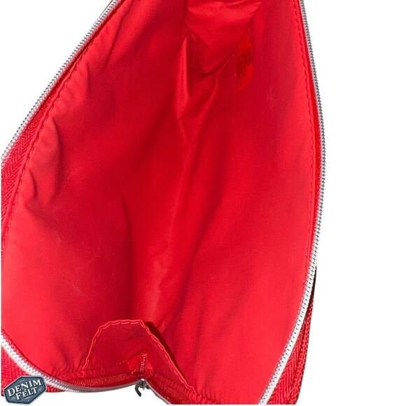 Christian Dior Beauté Red Canvas Travel Cosmetic Pouch – Embossed CD Logo NEW!♥️ - Picture 9 of 9